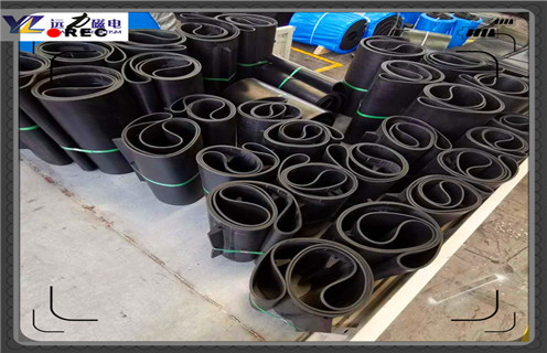 除鐵器皮帶，浙江除鐵器在皮帶運(yùn)用安裝_浙江皮帶式除鐵器訂制跑偏原因及如何調(diào)_刮板價(jià)格  