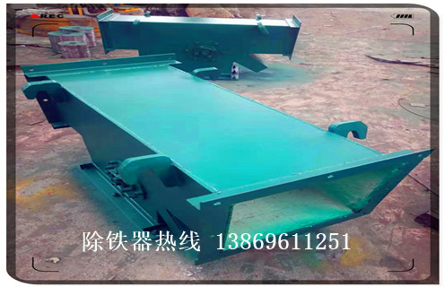 管道除鐵器，廣西永磁管道自卸除鐵器_遠(yuǎn)力廣西永磁管道自卸除鐵器12000高斯 可定制工作原理_安裝示意圖