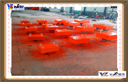 帶式永磁除鐵器，上海帶式永磁除鐵器_吉林除鐵器皮帶經(jīng)常被扎破原因損壞原因不卸料怎么回事，如何清理及接線