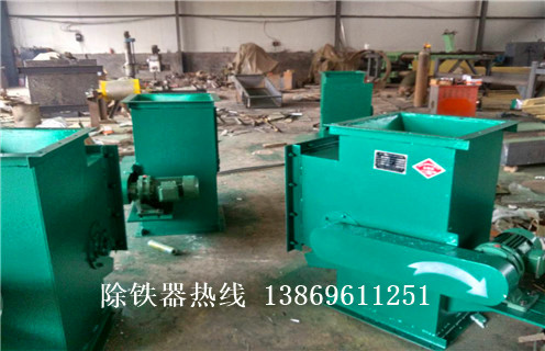 管道除鐵器，吉林液體管道除鐵器_吉林液體管道除鐵器廠家應(yīng)用安裝示意圖型12000高斯_可定制工作原理