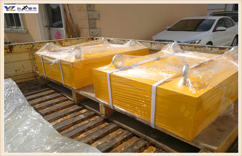 懸掛式永磁除鐵器，陜西懸掛式永磁除鐵器rcyb-8_內(nèi)部磁塊安裝方法_陜西懸掛式永磁除鐵器rcyb-8標(biāo)牌型號(hào)說明書型號(hào)視頻定制供應(yīng)型號(hào)價(jià)格