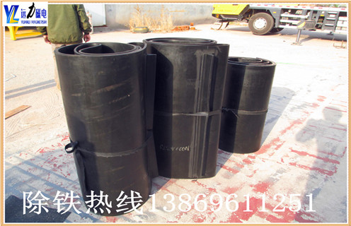 除鐵器皮帶，江蘇除鐵器皮帶跑偏如何修復(fù)_江蘇除鐵器皮帶跑偏及如何調(diào)_刮板價(jià)格   