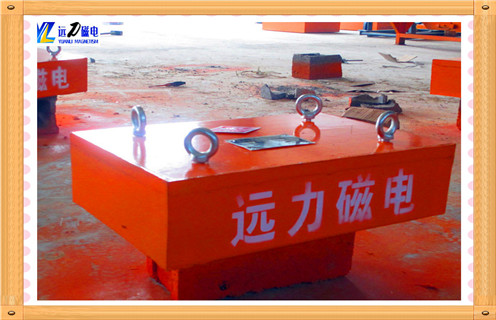 懸掛式永磁除鐵器，河北懸掛式永磁除鐵器的制作方法_內(nèi)部磁塊安裝方法_河北懸掛式永磁除鐵器的制作方法定制供應(yīng)生產(chǎn)型號視頻定制供應(yīng)型號價格  